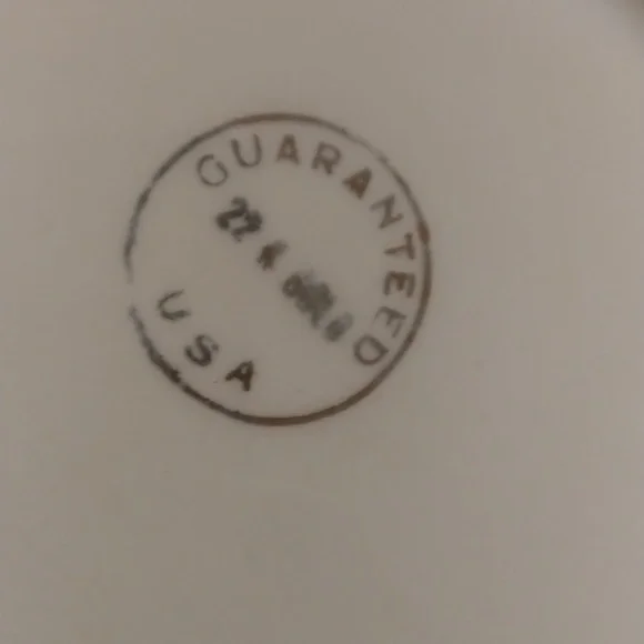 1940's 22k gold trimmed tea set. - Picture 8 of 8